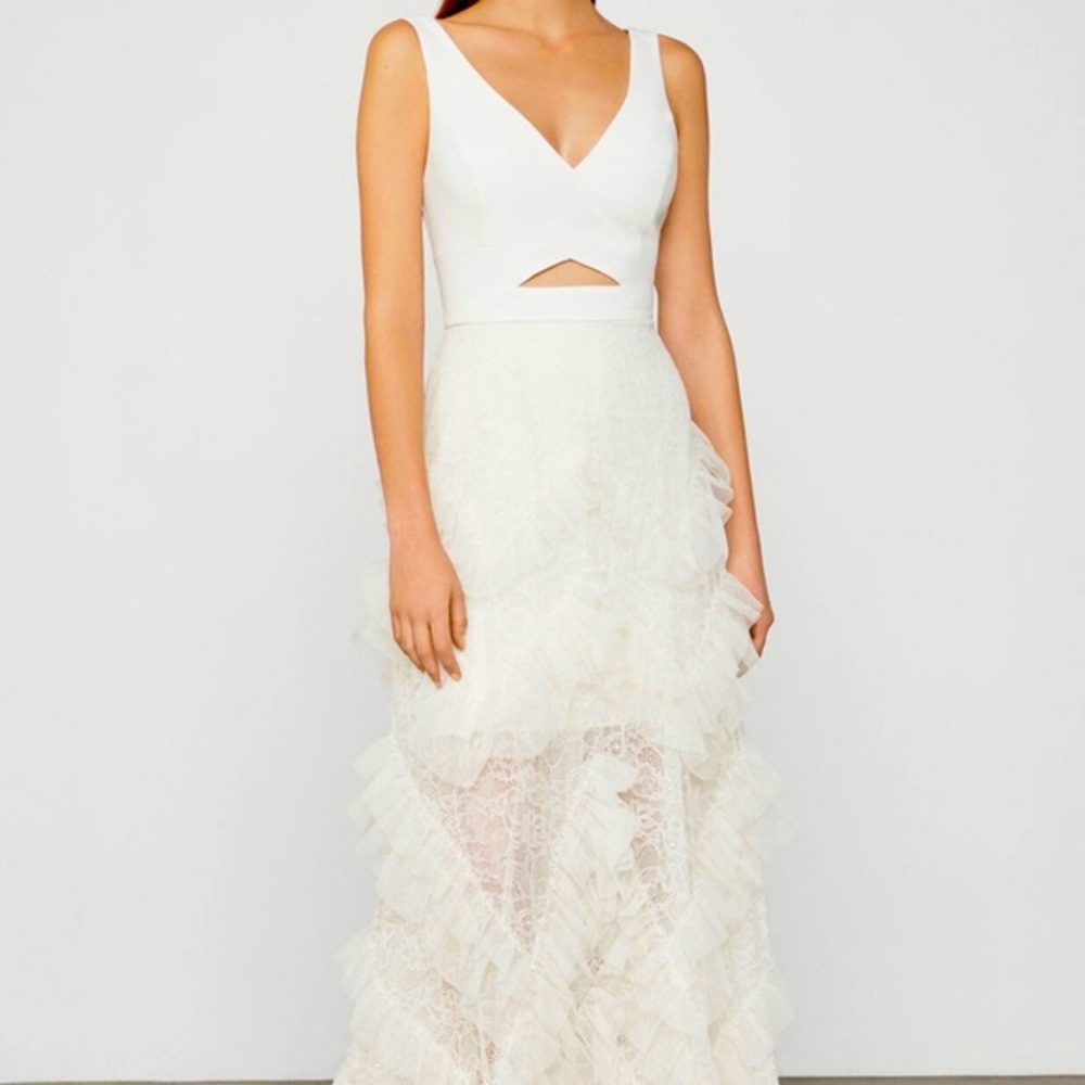 BCBG MAXAZRIA Ivory Cream Wedding Lace Tulle Cutout Gown sz 0